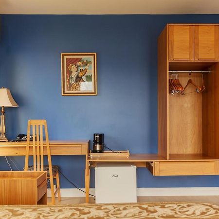 Auberge De La Riviere Saguenay ラ・ベ エクステリア 写真