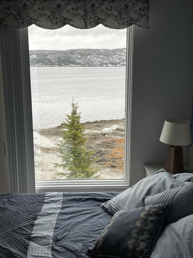 Auberge De La Riviere Saguenay ラ・ベ エクステリア 写真