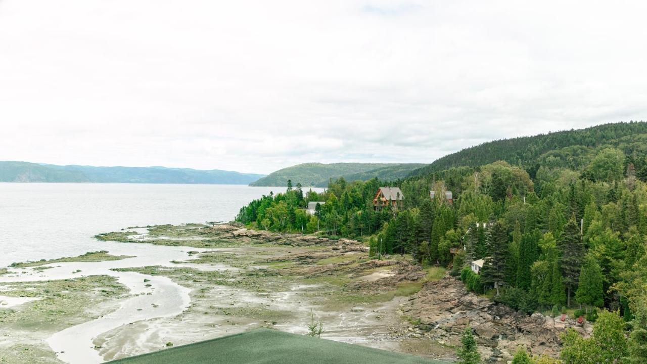 Auberge De La Riviere Saguenay ラ・ベ エクステリア 写真