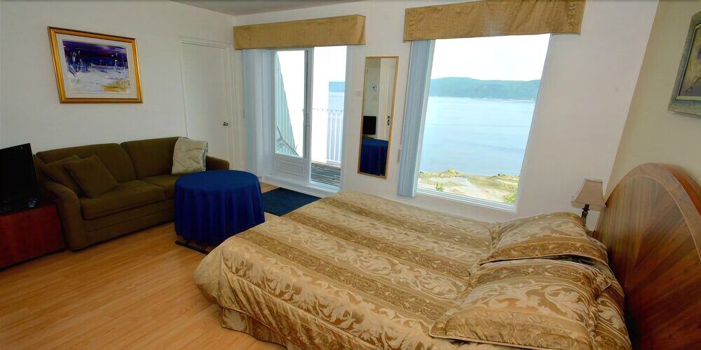 Auberge De La Riviere Saguenay ラ・ベ エクステリア 写真